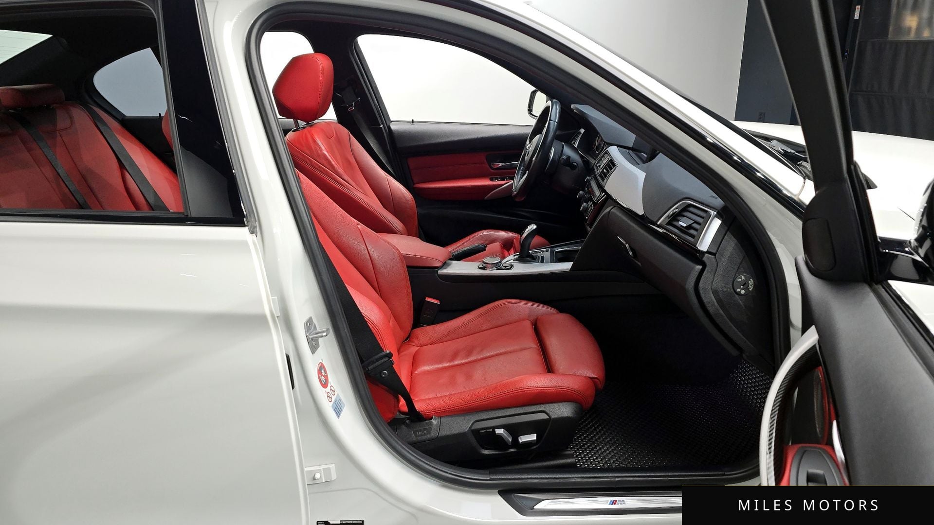 BMW 3 Series (F30) 2017 — миниатюра 11