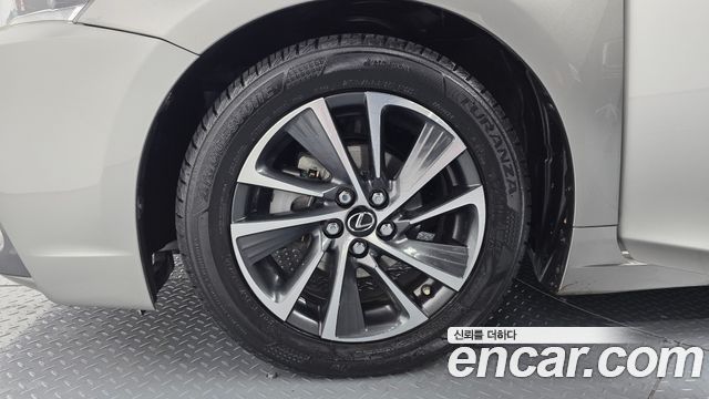 Лексус CT200h 2018 — миниатюра 5