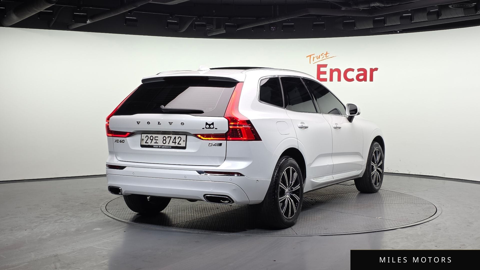 Volvo XC60 2018 — миниатюра 2