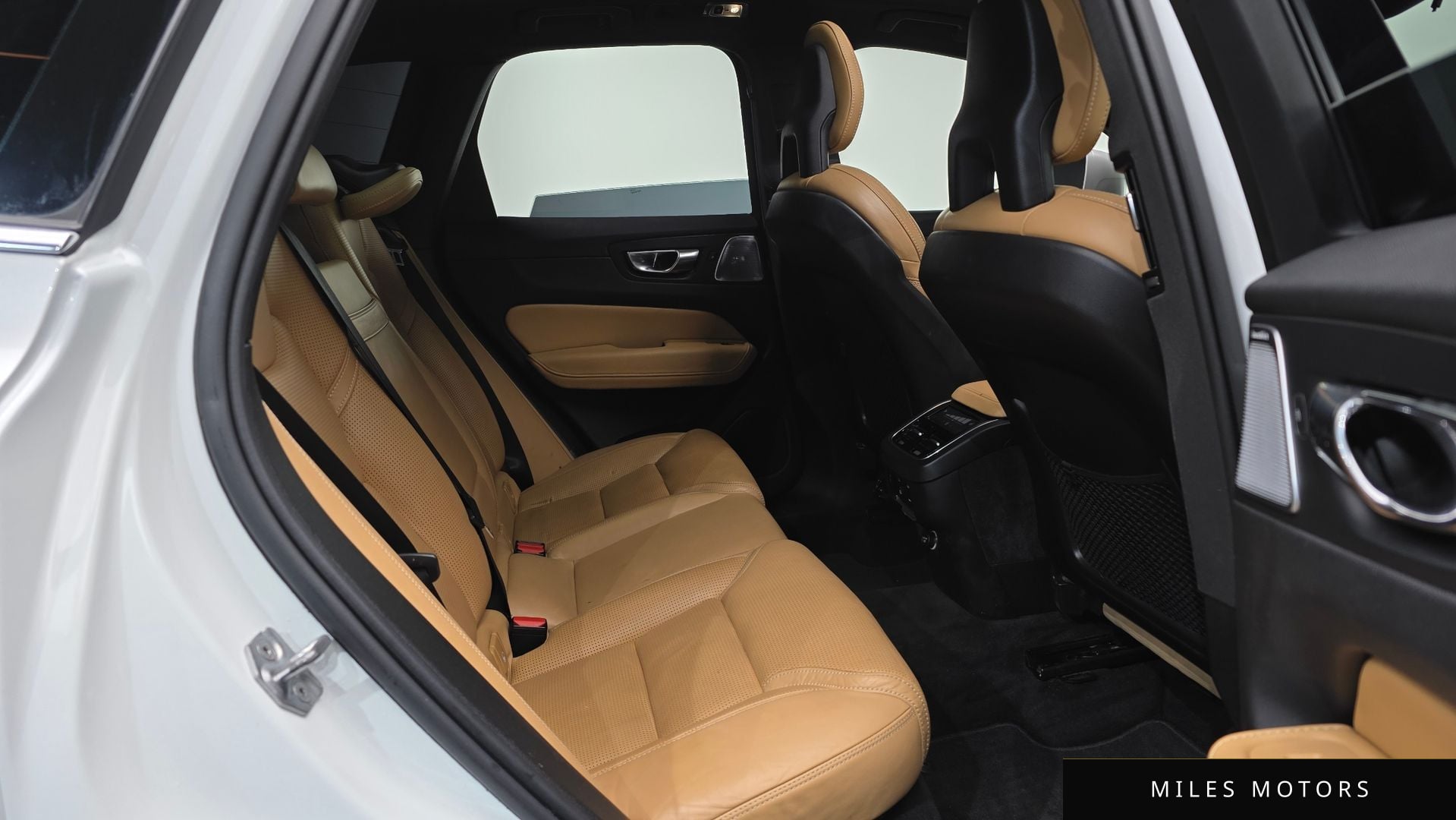 Volvo XC60 2018 — миниатюра 12
