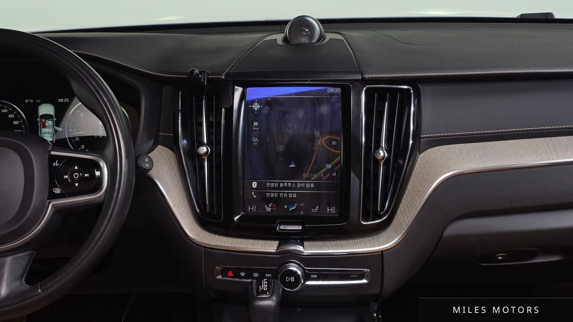 Volvo XC60 2018 — миниатюра 14