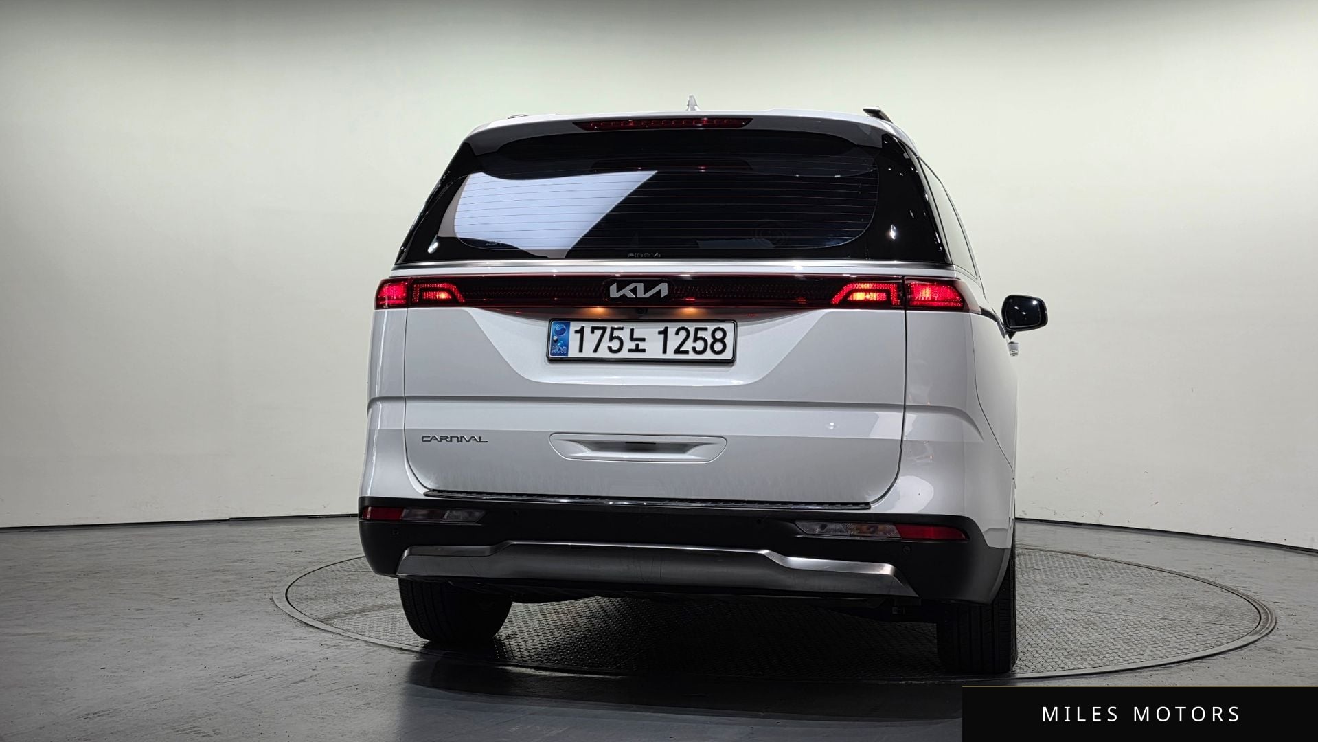 Kia Carnival 2023 — миниатюра 4