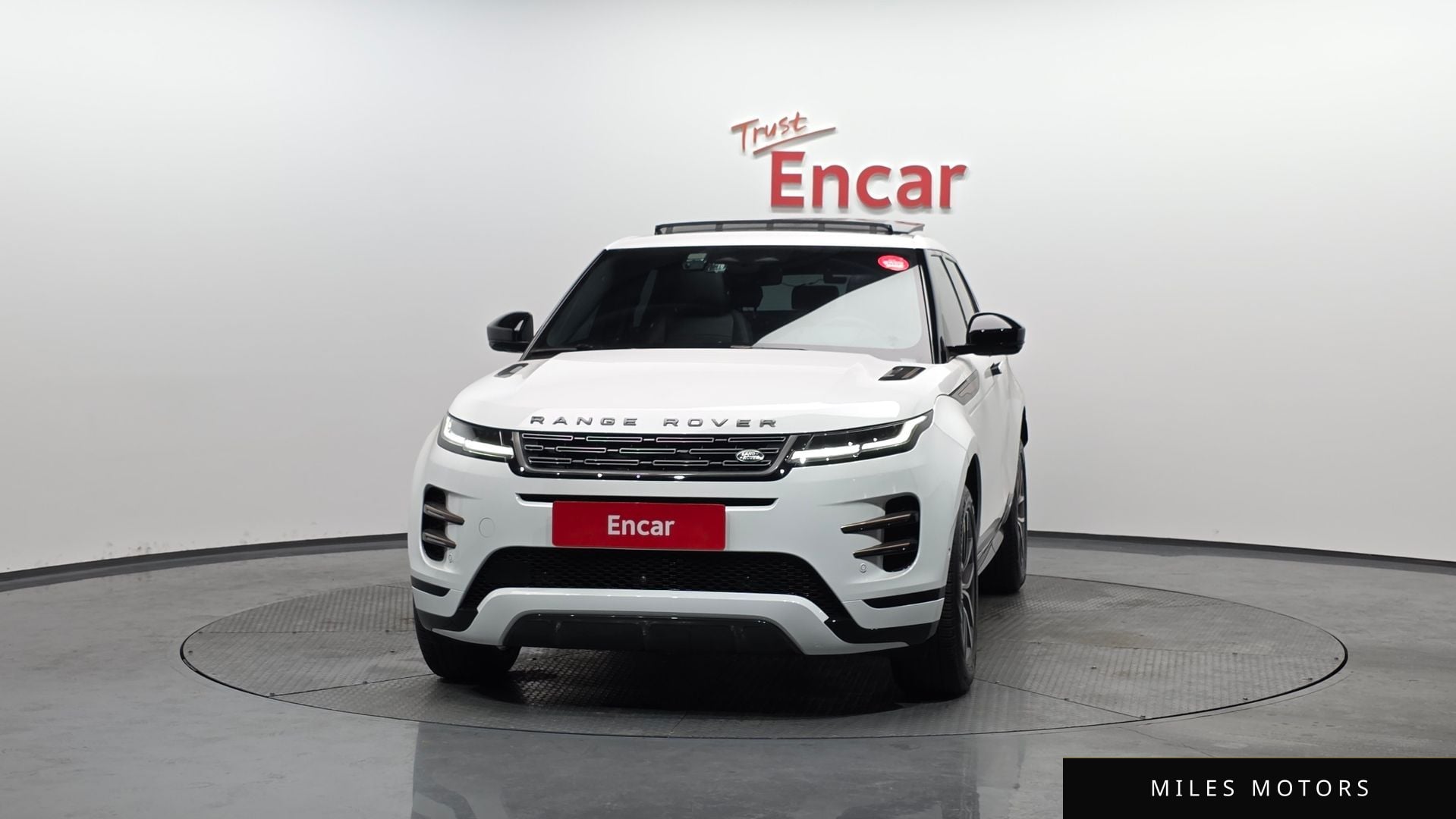 Land Rover Range Rover Evoque 2024 — миниатюра 3