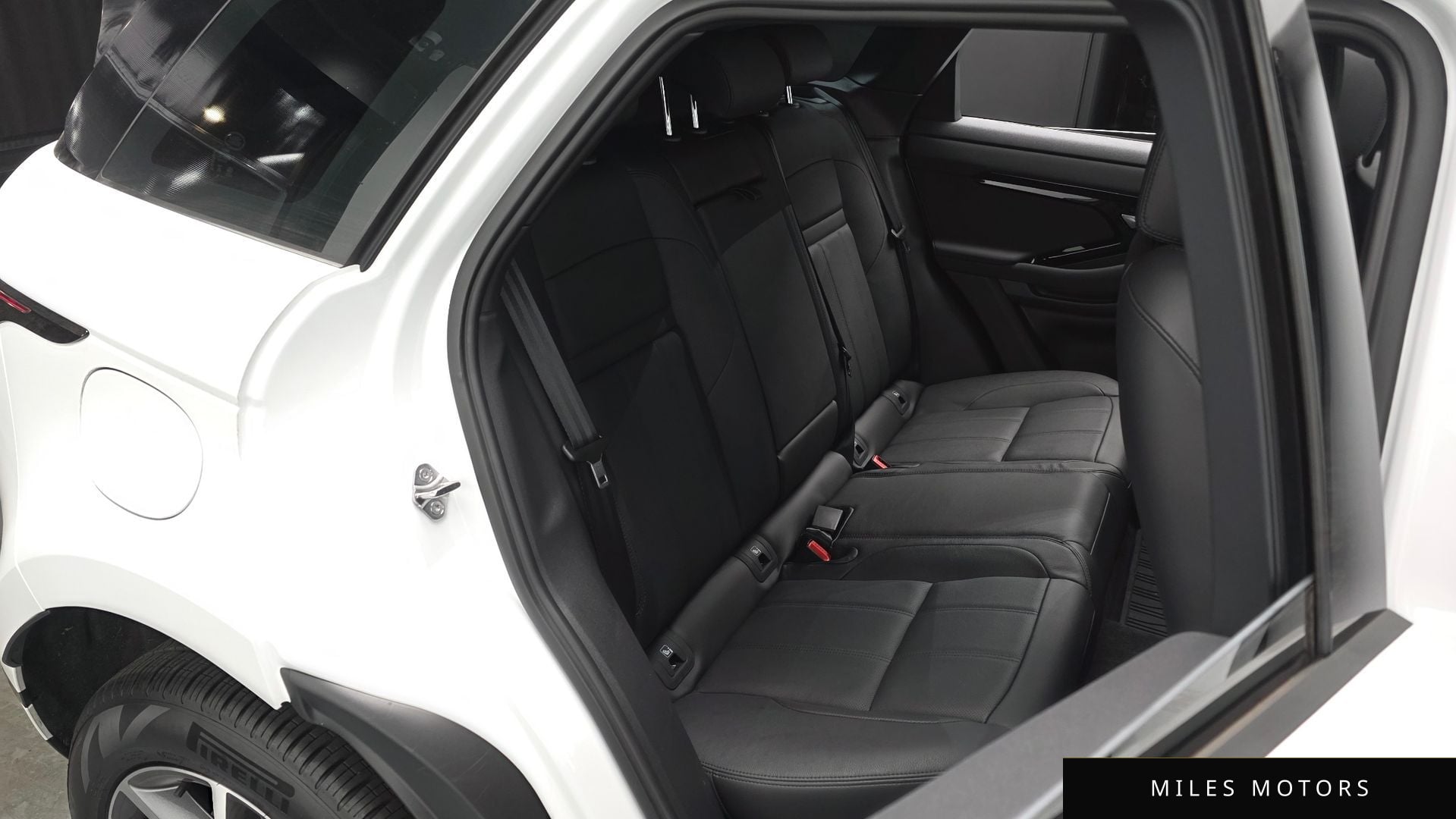 Land Rover Range Rover Evoque 2024 — миниатюра 11
