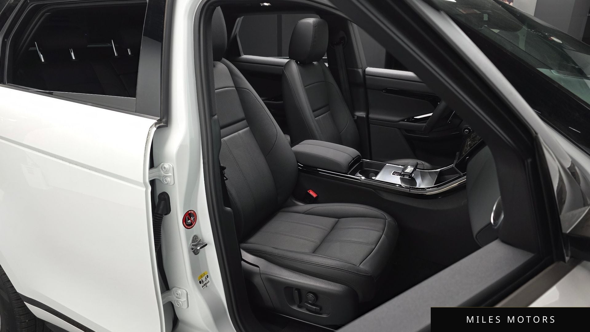 Land Rover Range Rover Evoque 2024 — миниатюра 12
