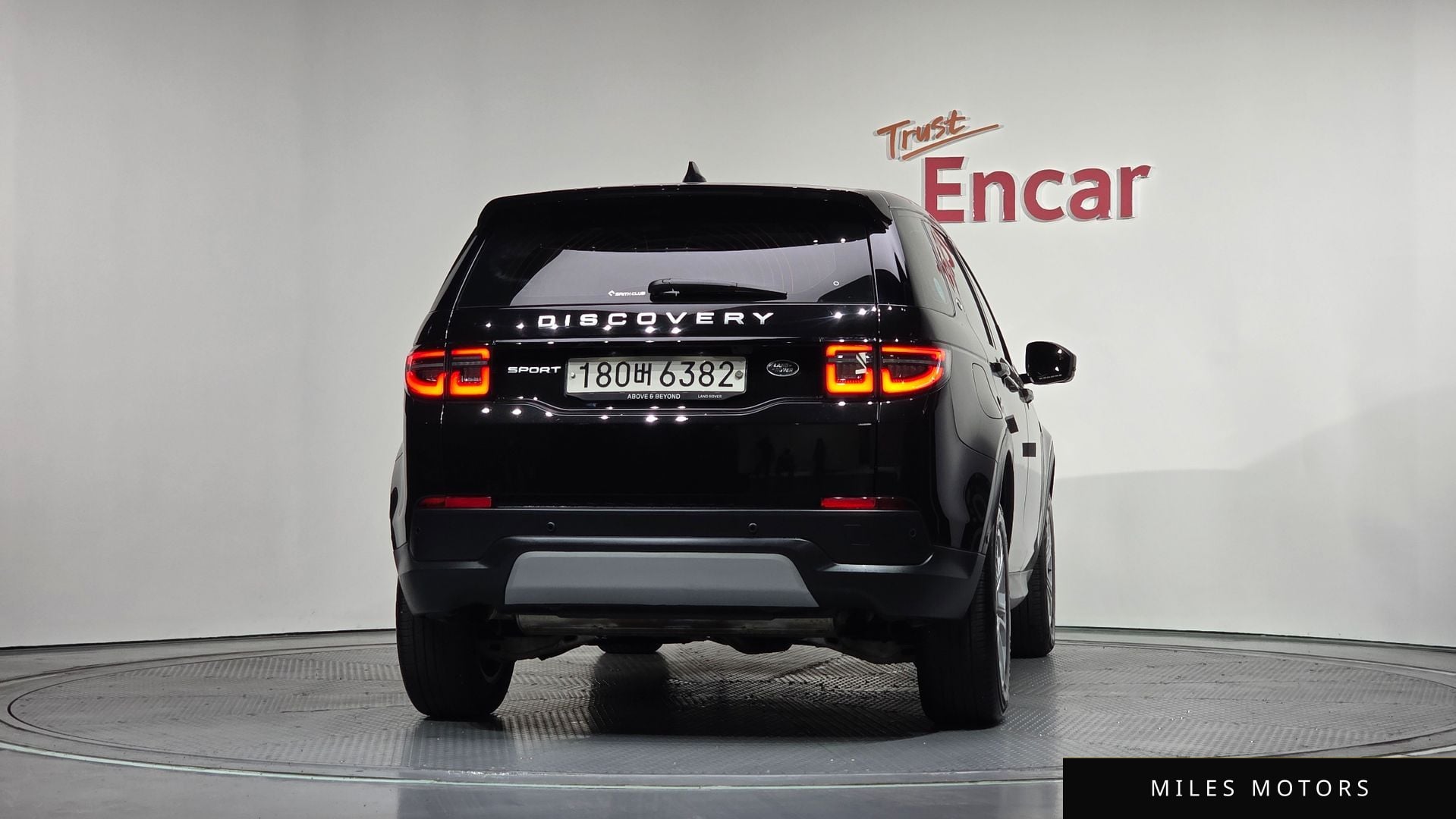 Land Rover Discovery Sport 2021 — миниатюра 3