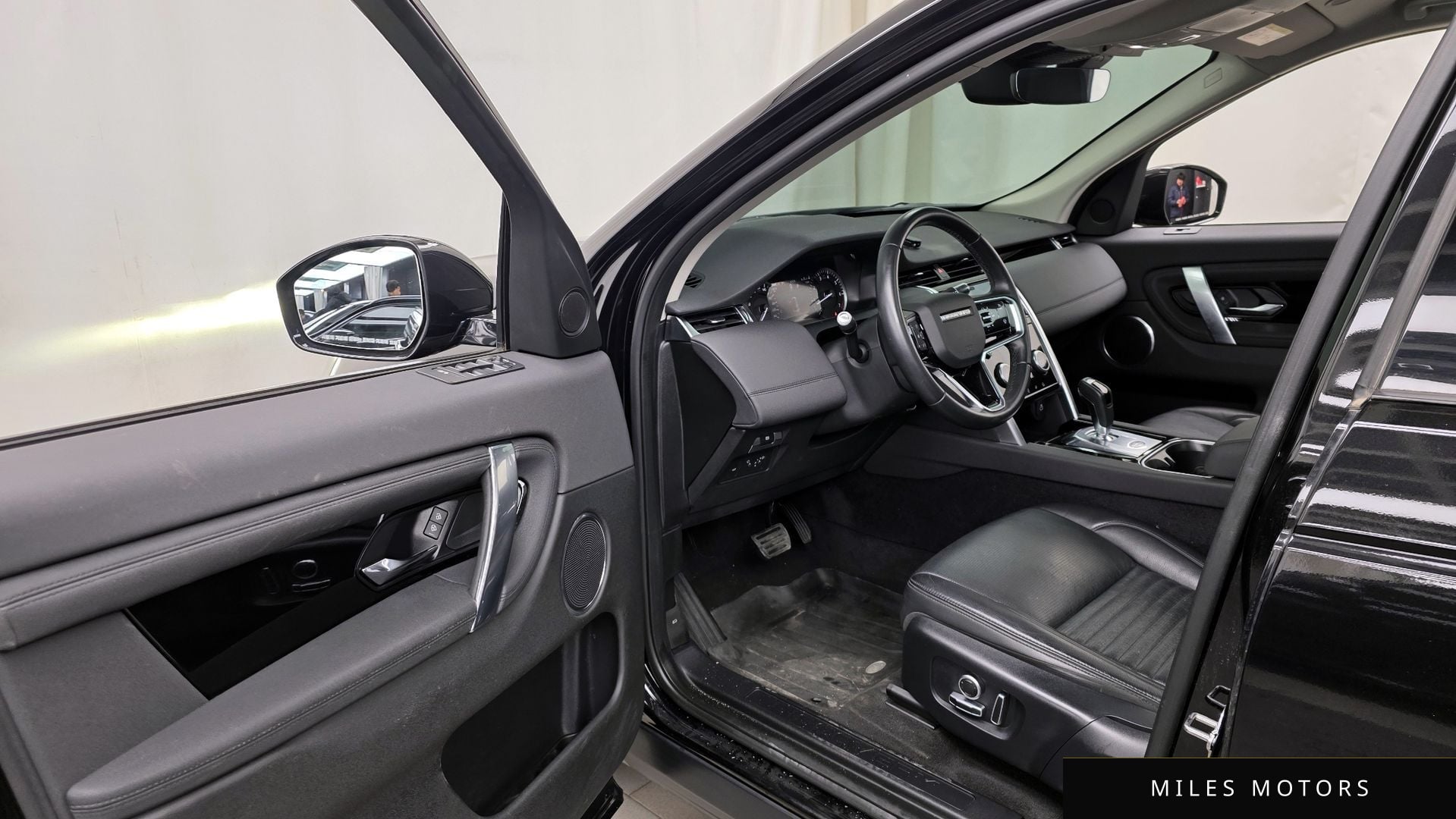 Land Rover Discovery Sport 2021 — миниатюра 9