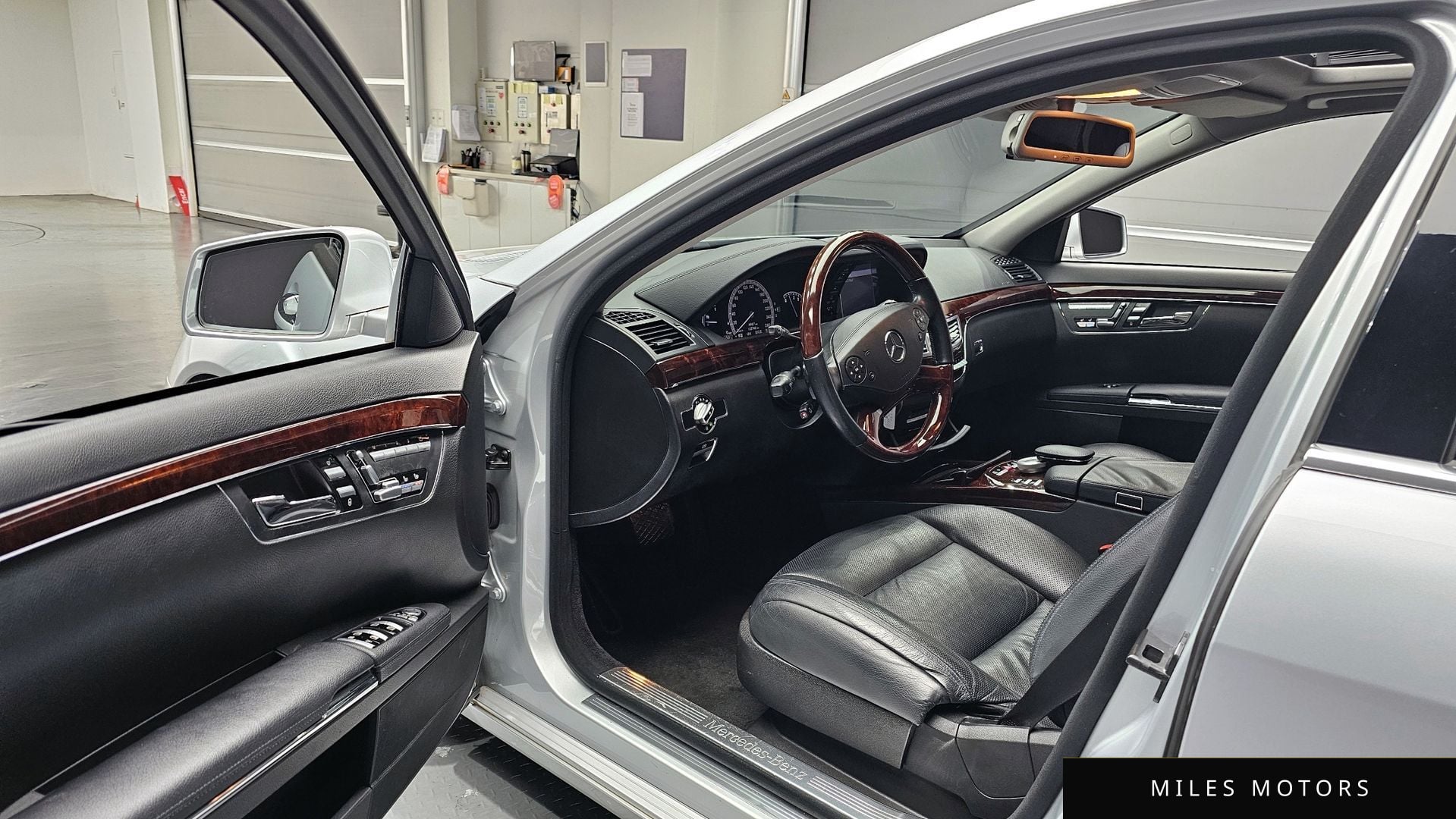 Mercedes-Benz S-Class W221 2010 — миниатюра 10