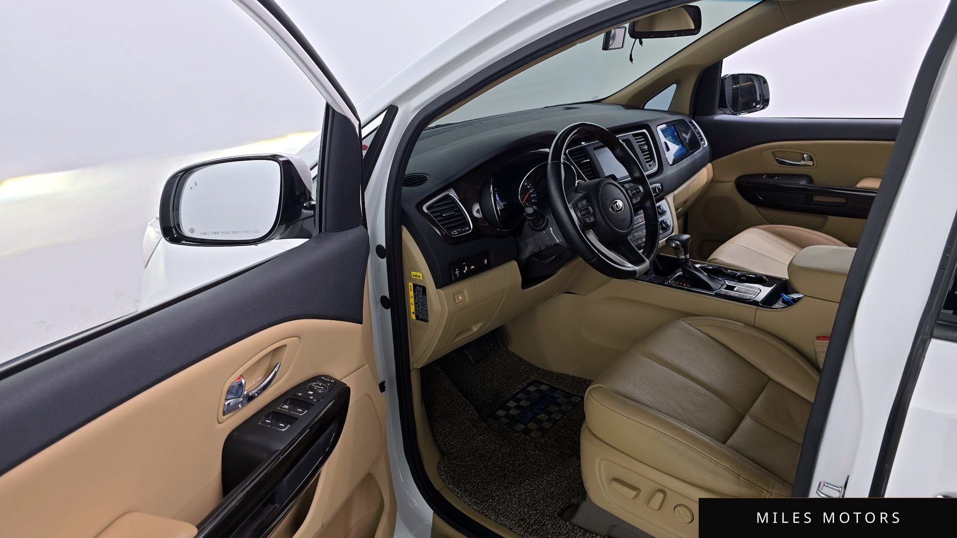 Kia Canival 2019 — миниатюра 10