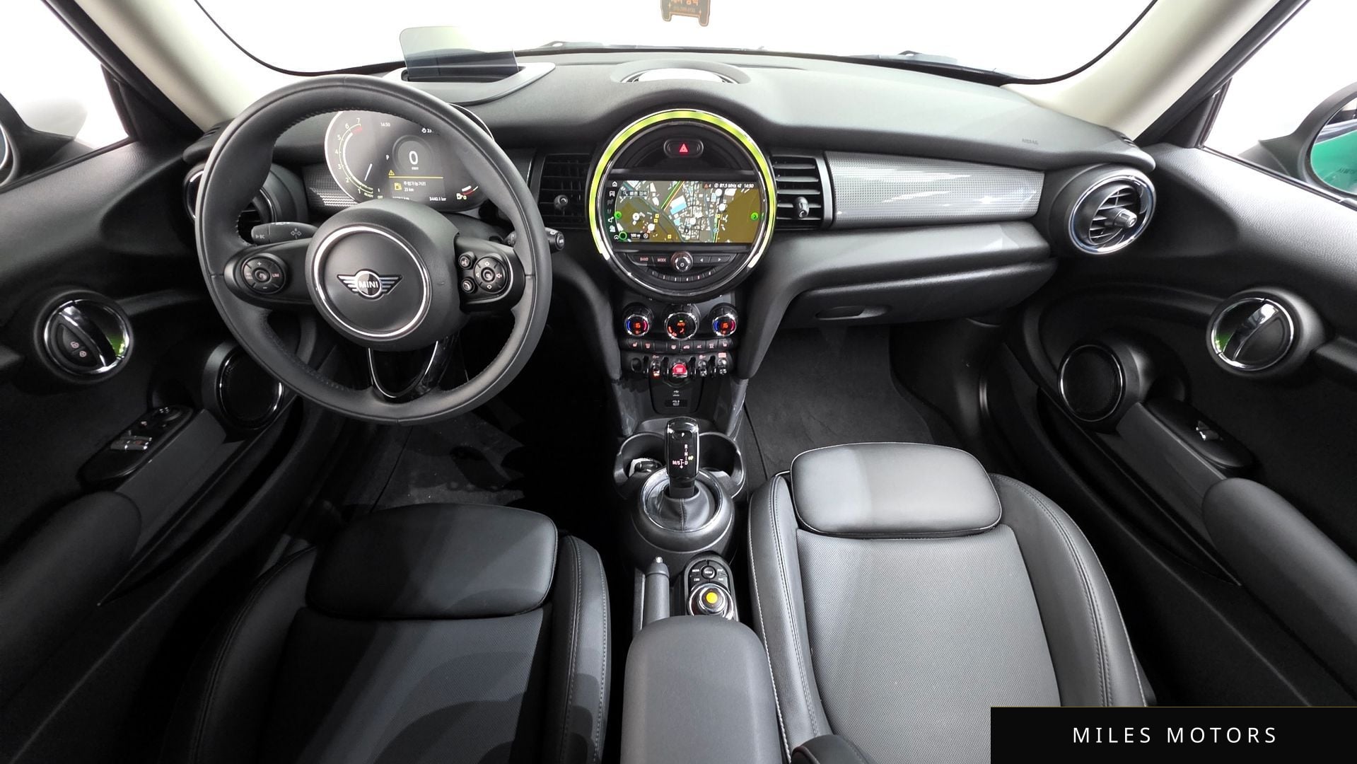 MINI Cooper 2021 — миниатюра 7