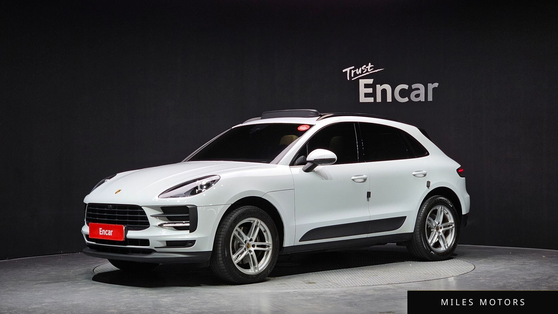 Porsche Macan 2021 — фото 1 из 12