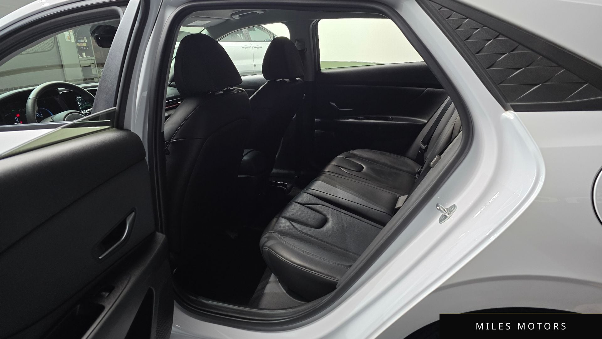 Hyundai AVANTE 2024 — миниатюра 11