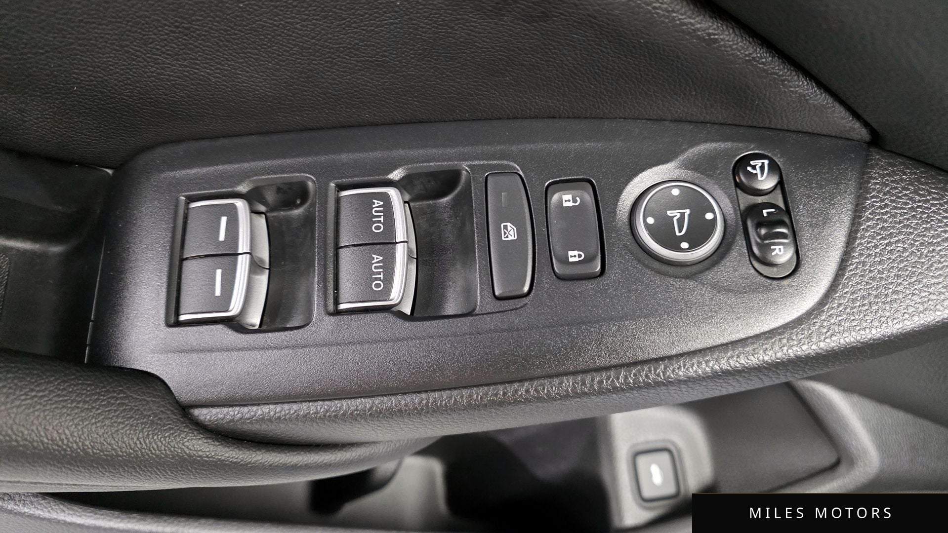 Honda 어코드 2019 — миниатюра 14