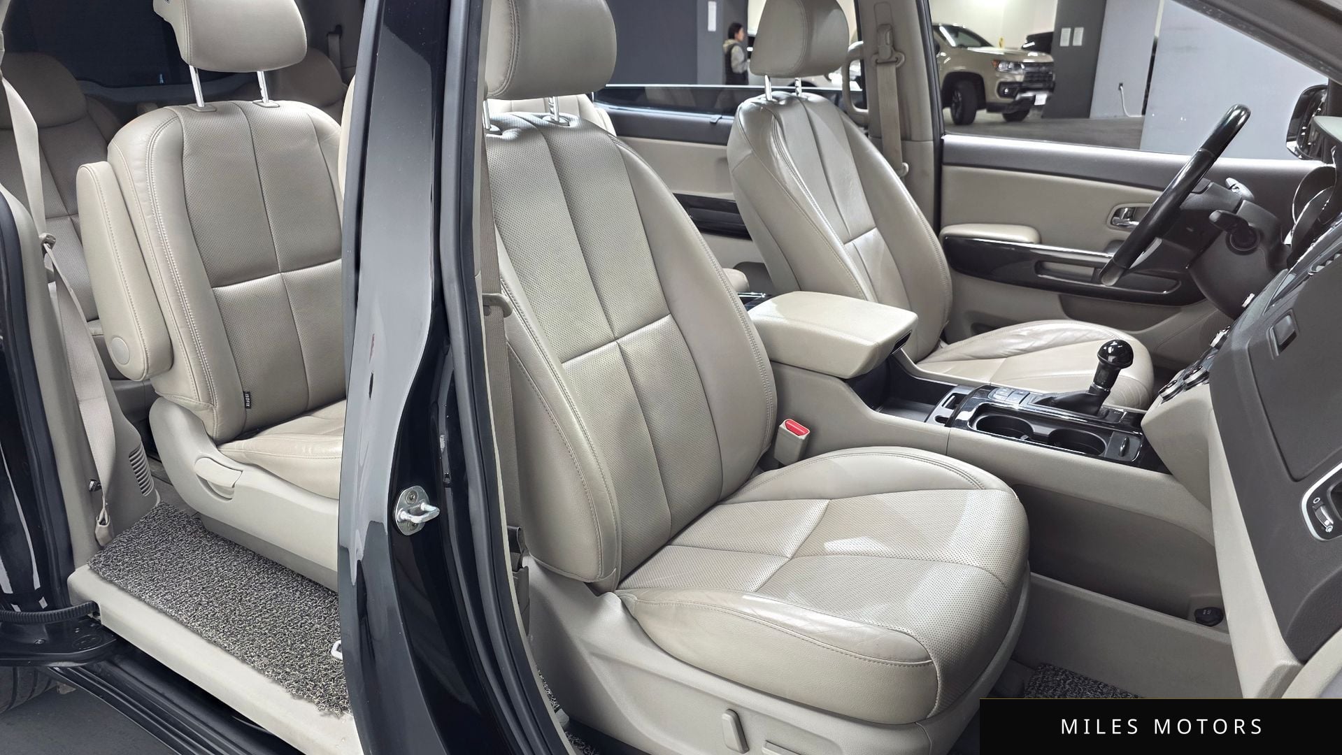 Kia Canival 2016 — миниатюра 10