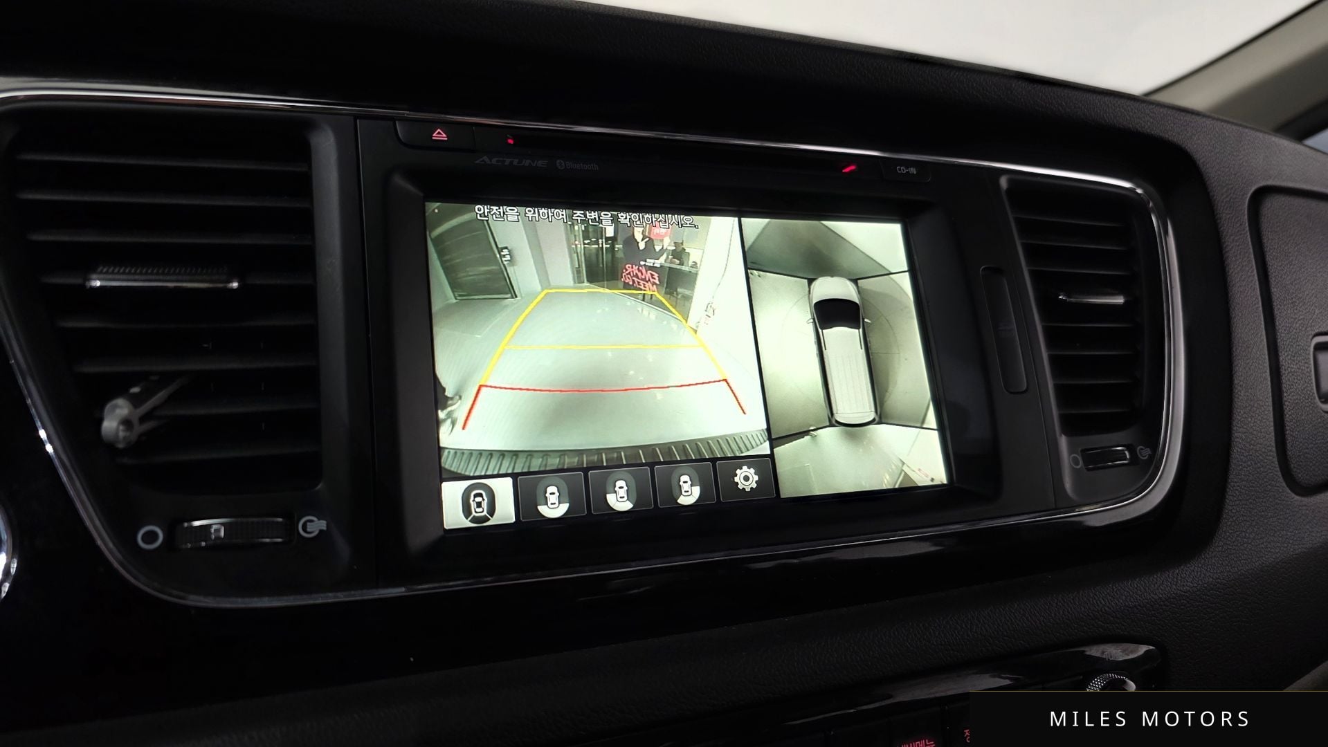 Kia Canival 2016 — миниатюра 15