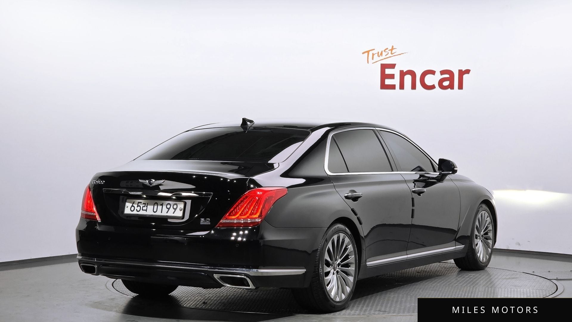 Genesis EQ900 2016 — миниатюра 2