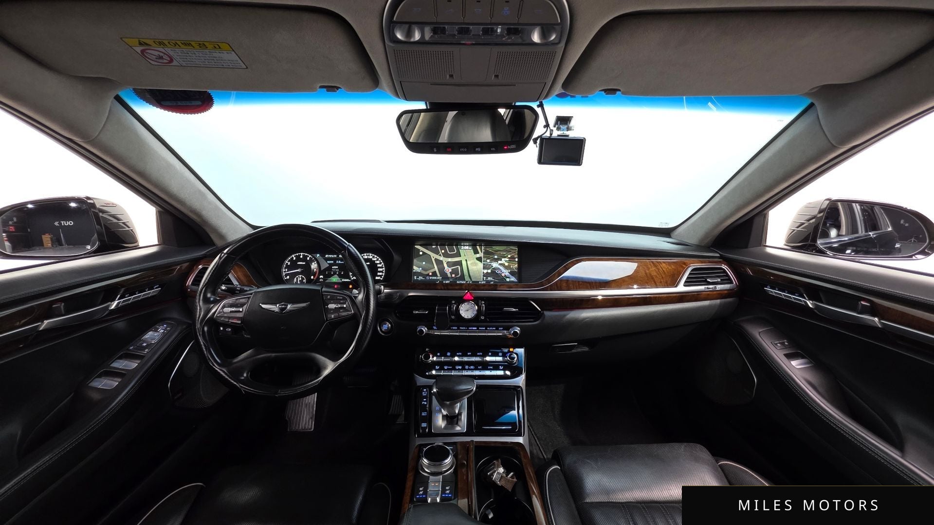 Genesis EQ900 2016 — миниатюра 7