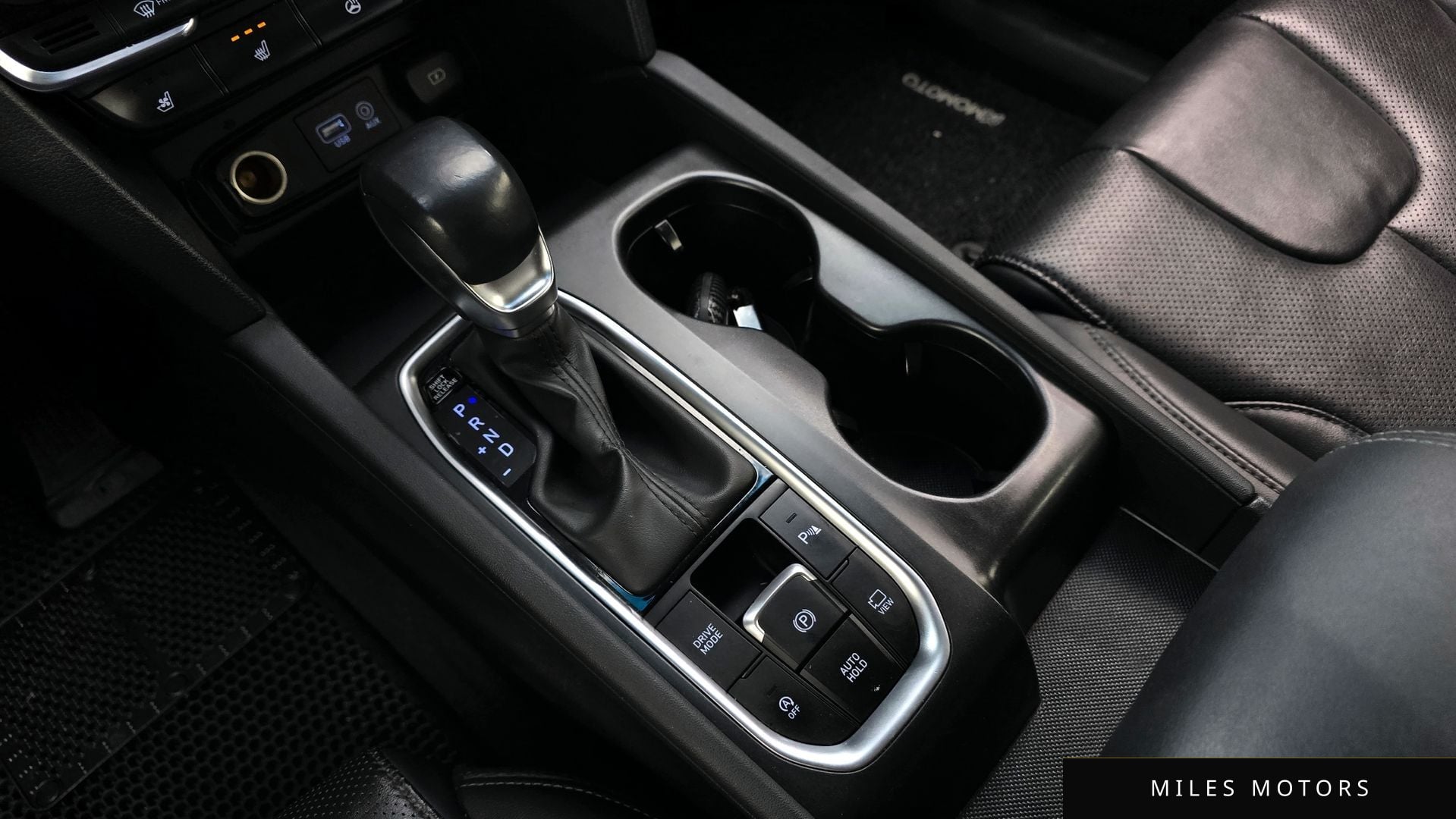 Hyundai Santafe 2019 — миниатюра 9