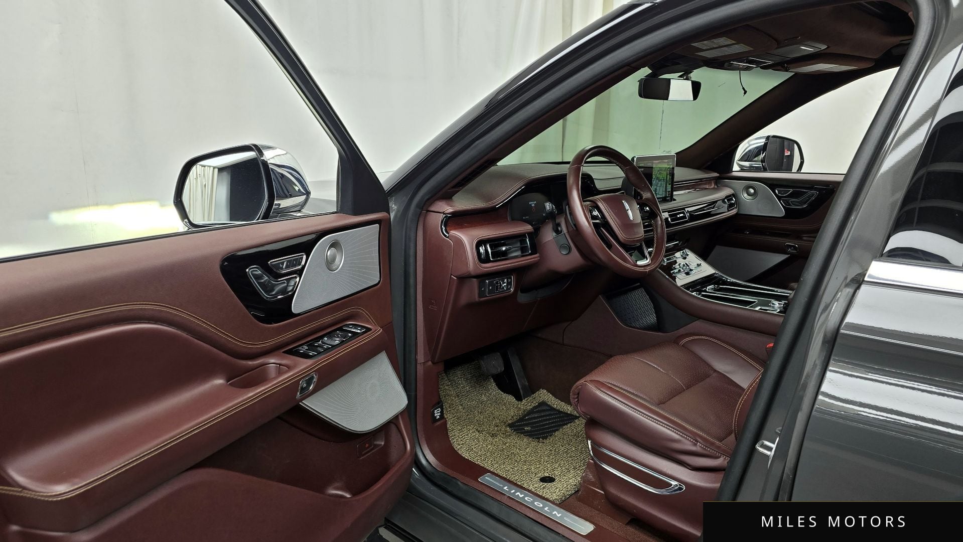 Lincoln Aviator 2020 — миниатюра 10