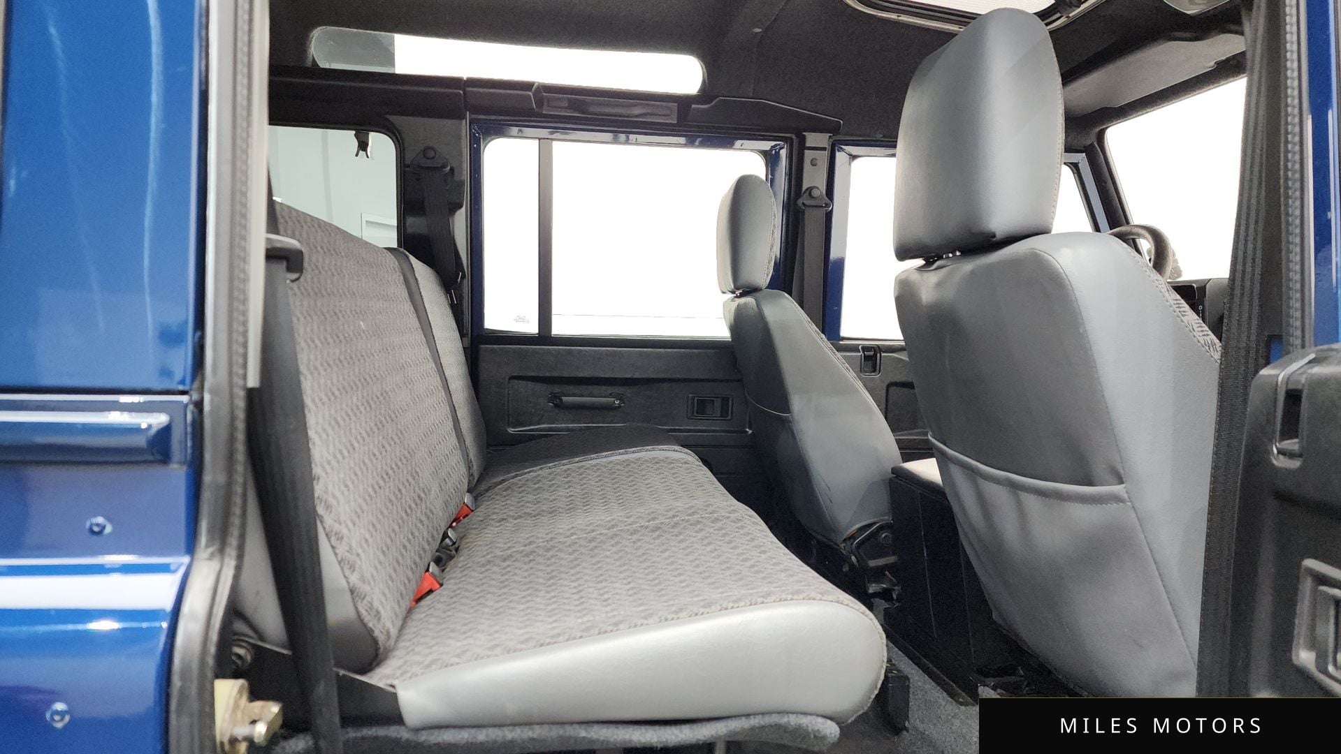 Land Rover Defender 2000 — миниатюра 12