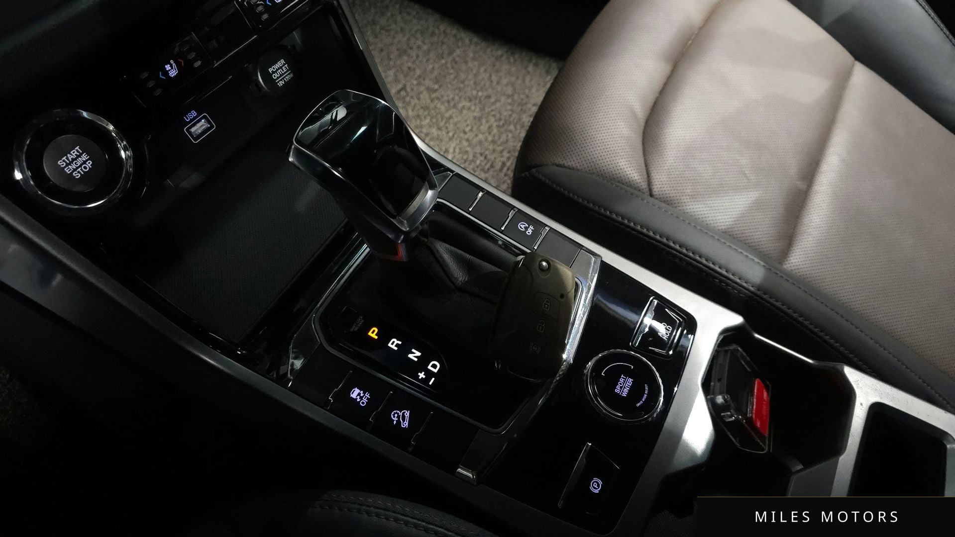 KG Mobility Beautiful Korando 2021 — миниатюра 9