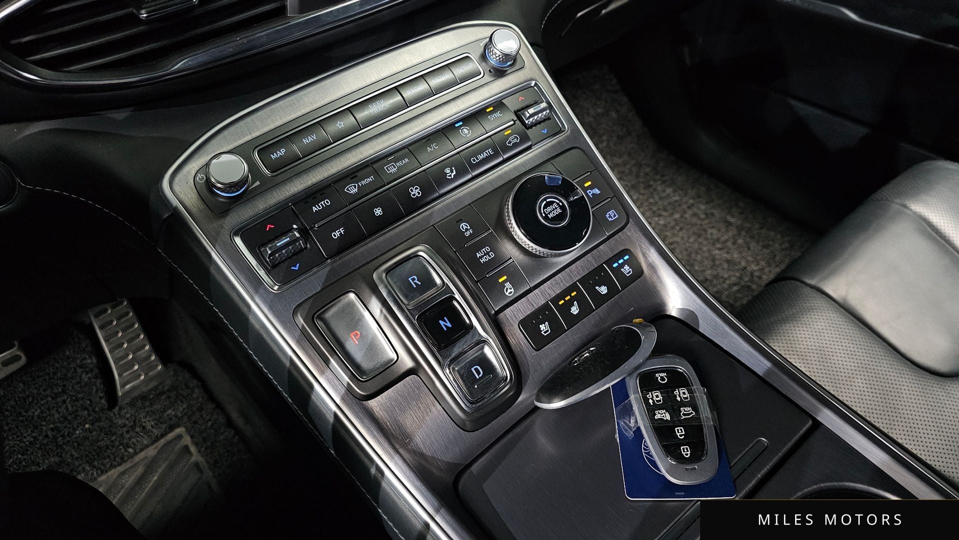 Hyundai Santafe 2021 — миниатюра 9