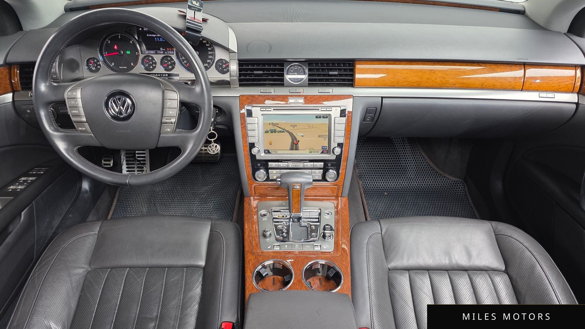 Volkswagen Phaeton 2012 — миниатюра 7