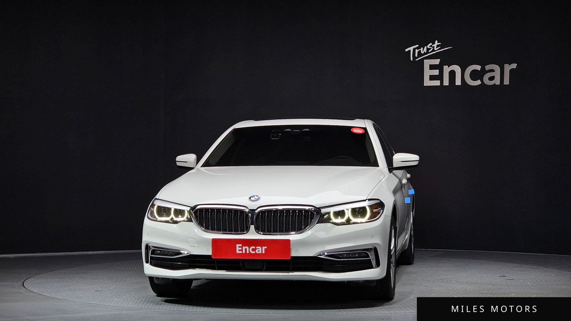 BMW 5 Series (G30) 2020 — миниатюра 3