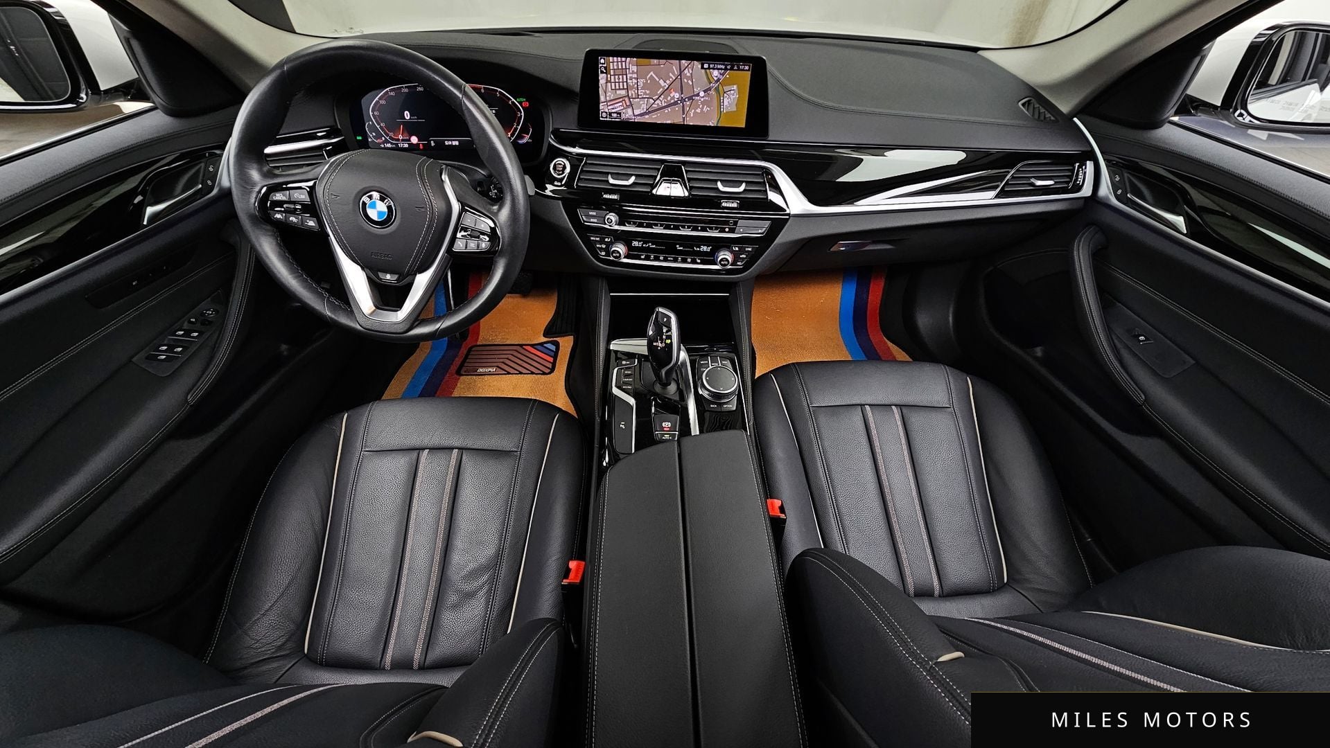 BMW 5 Series (G30) 2020 — миниатюра 7