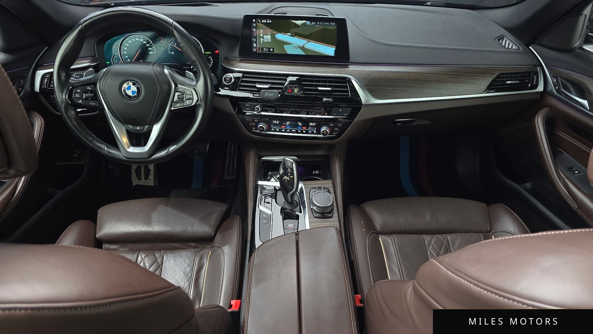 BMW 5 Series (G30) 2018 — миниатюра 7