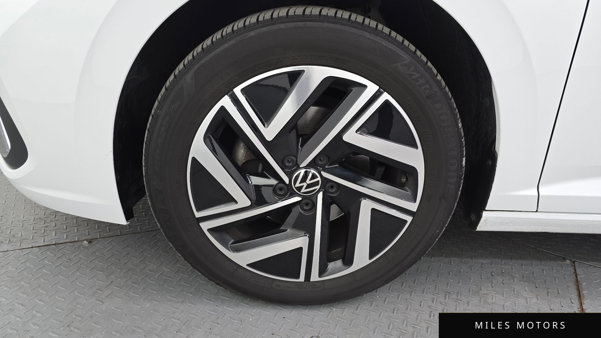 Volkswagen Jetta 2023 — миниатюра 5