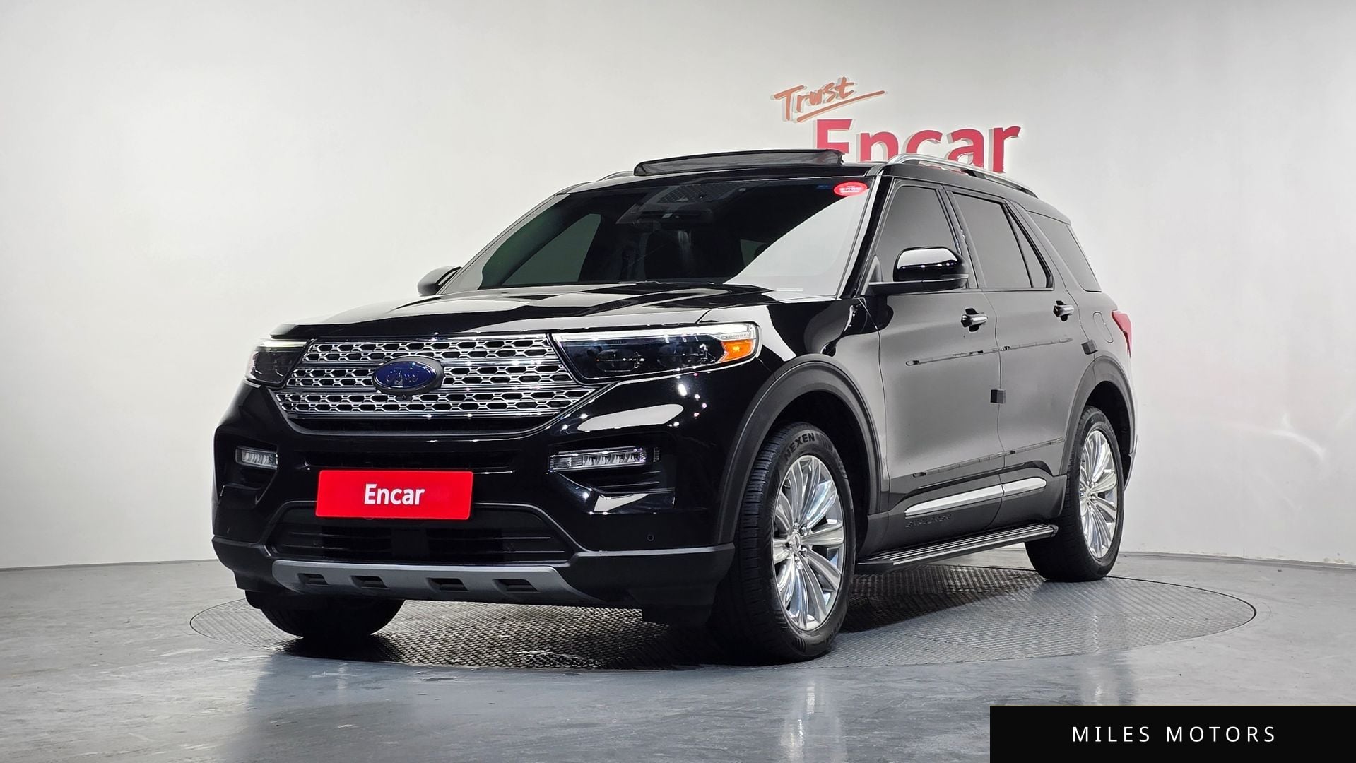 Ford Explorer 2020 — фото 1 из 12