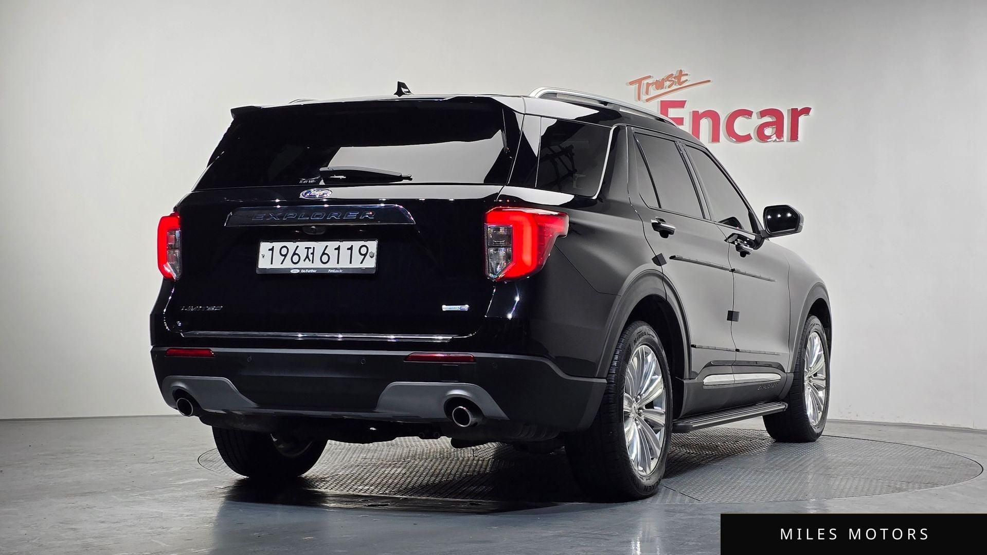 Ford Explorer 2020 — миниатюра 2