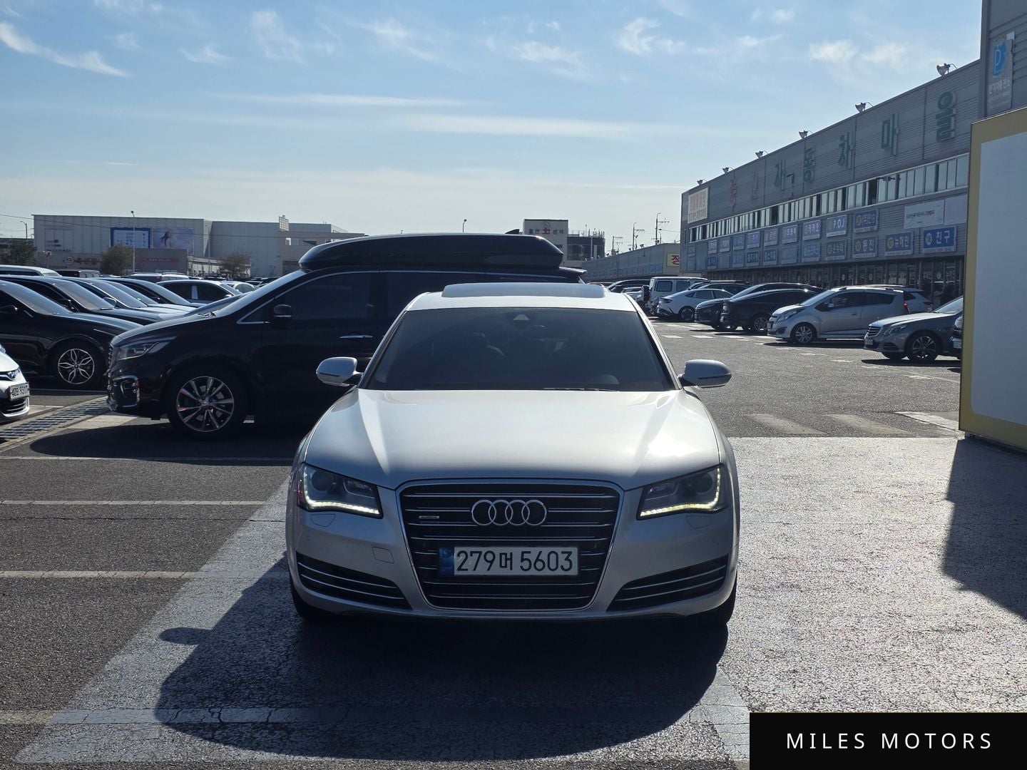 Audi A8 2011 — миниатюра 3
