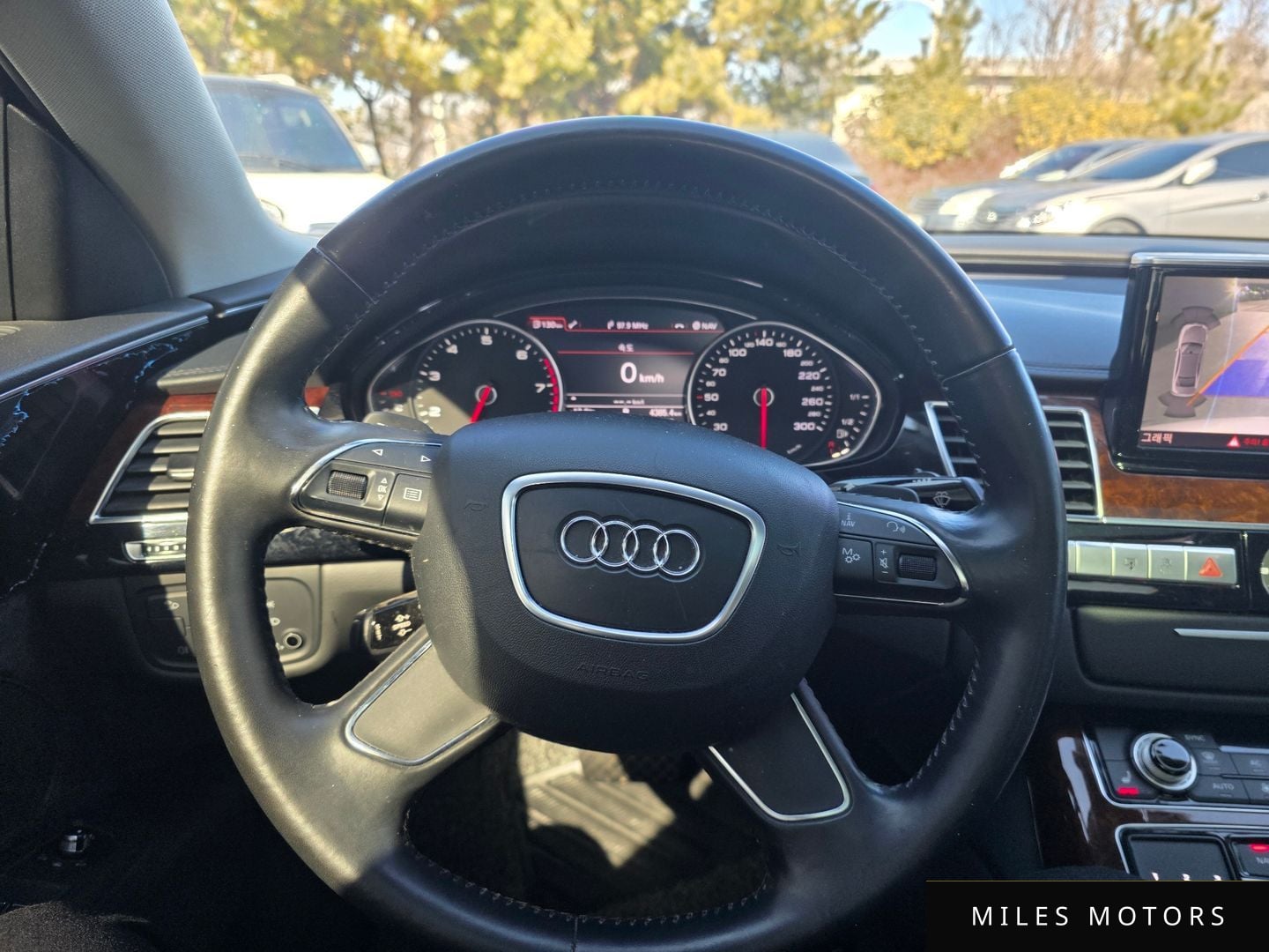 Audi A8 2011 — миниатюра 8