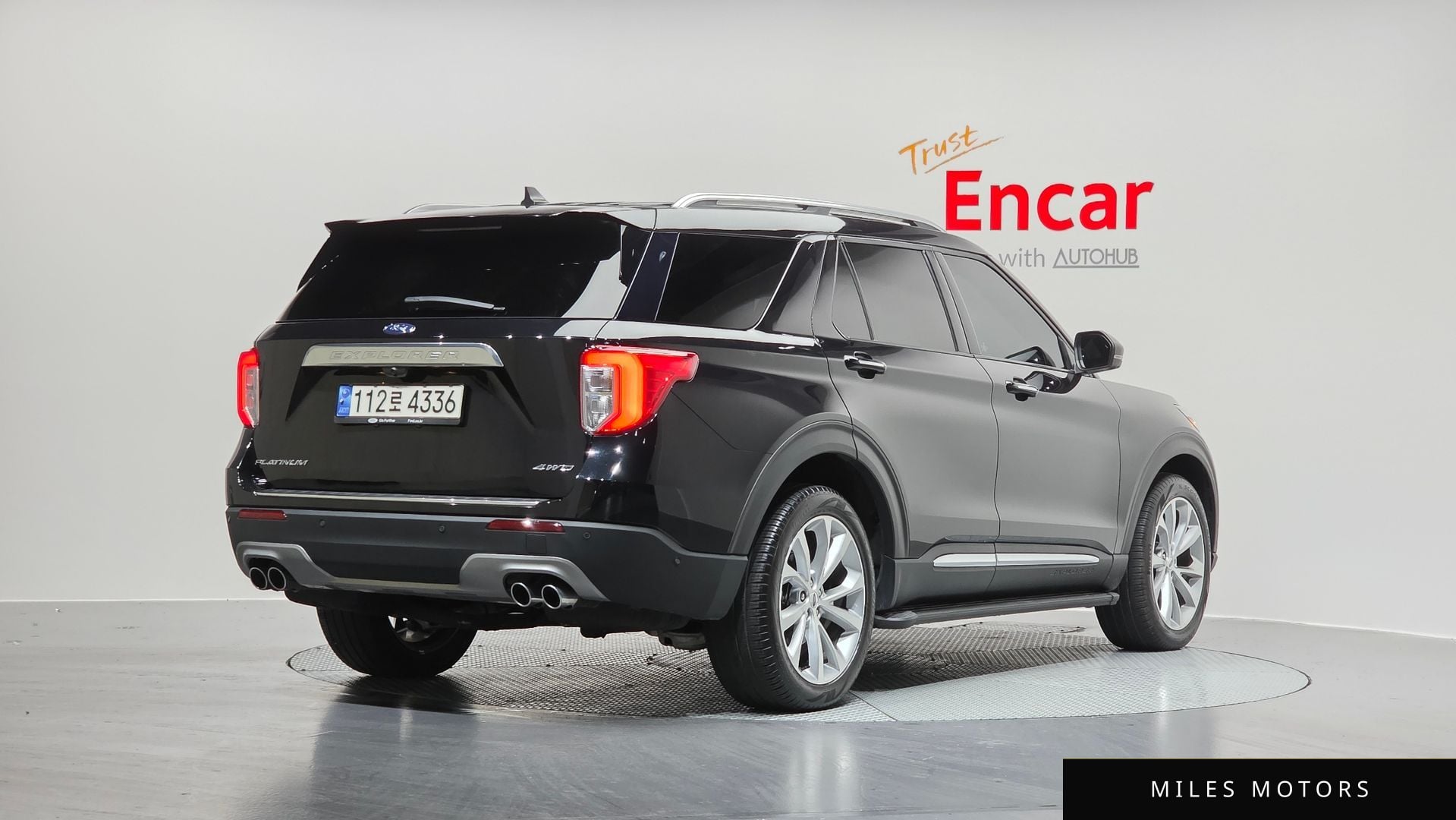 Ford Explorer 2022 — миниатюра 2