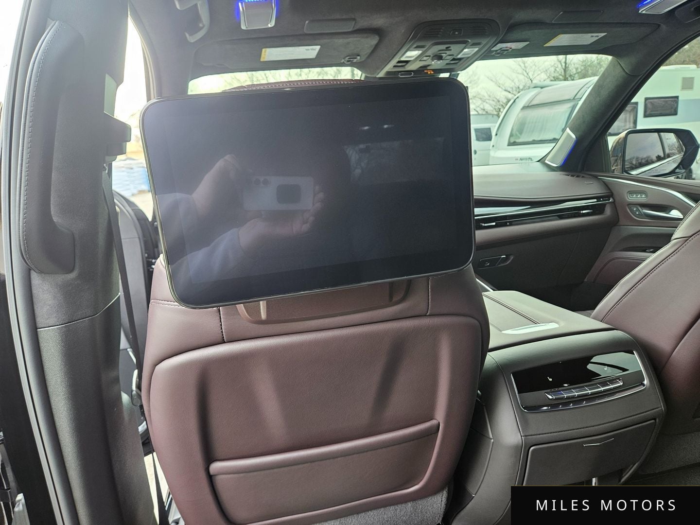 Cadillac Escalade 2024 — миниатюра 9