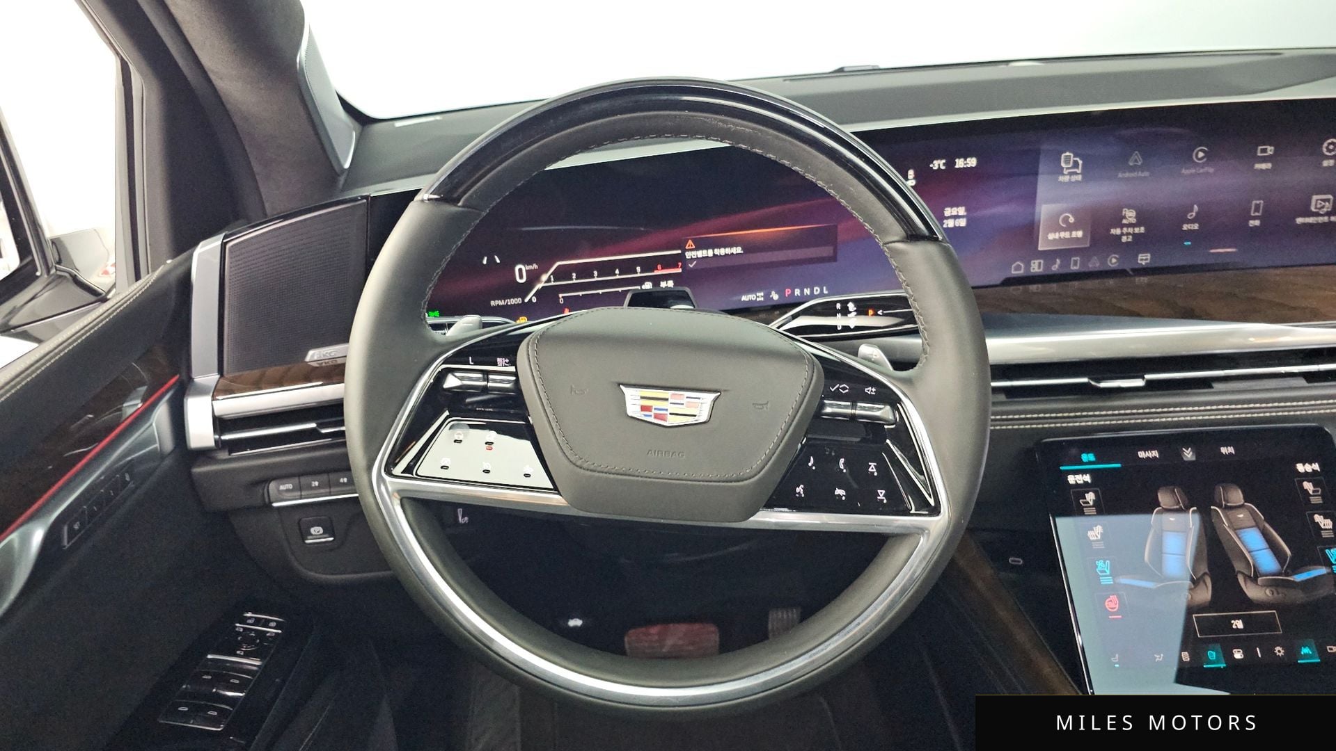 Cadillac 에스컬레이드 2025 — миниатюра 13