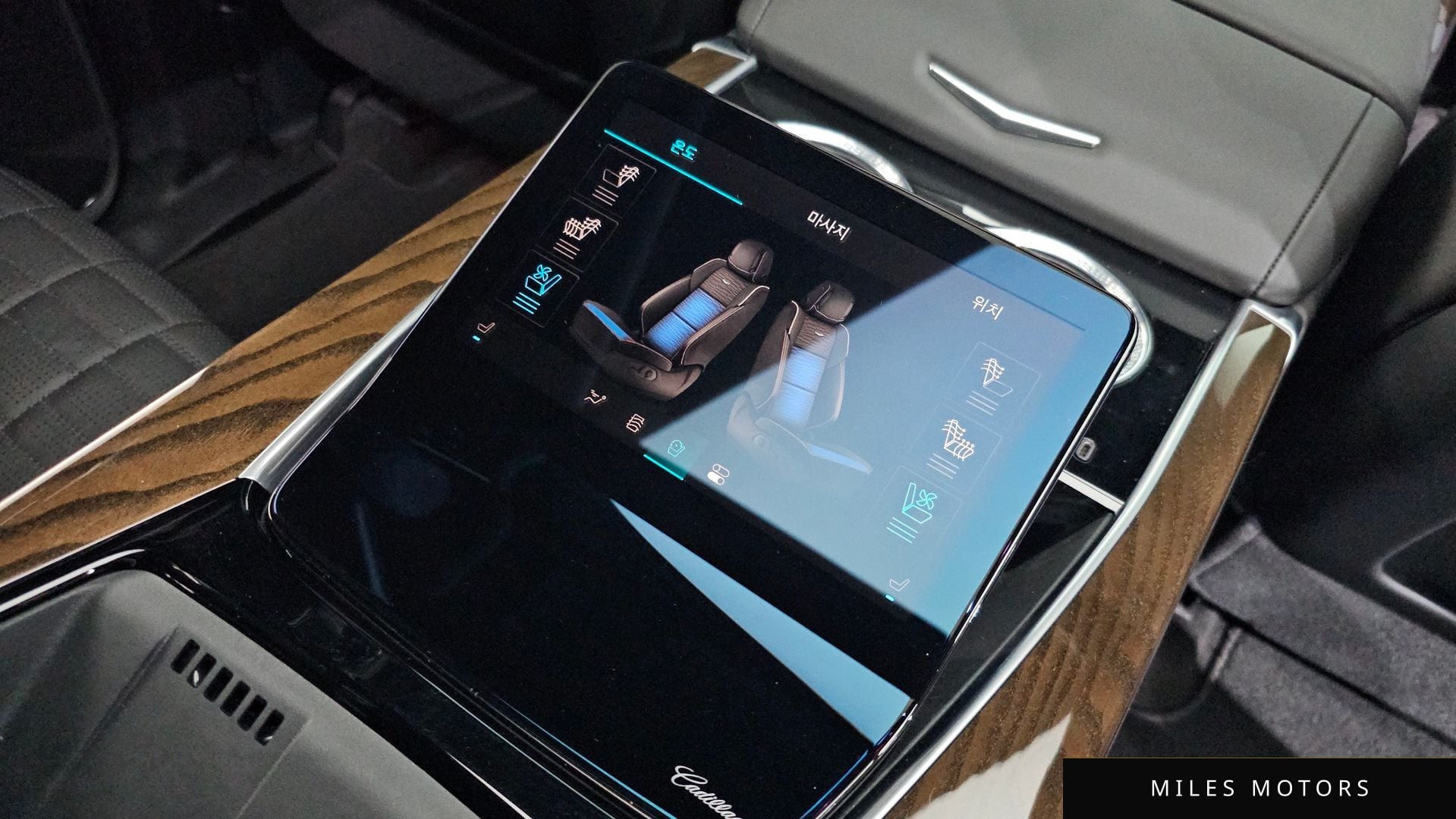 Cadillac 에스컬레이드 2025 — миниатюра 18
