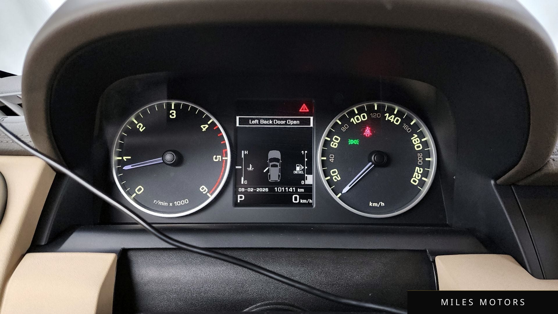 Land Rover Discovery 2016 — миниатюра 8