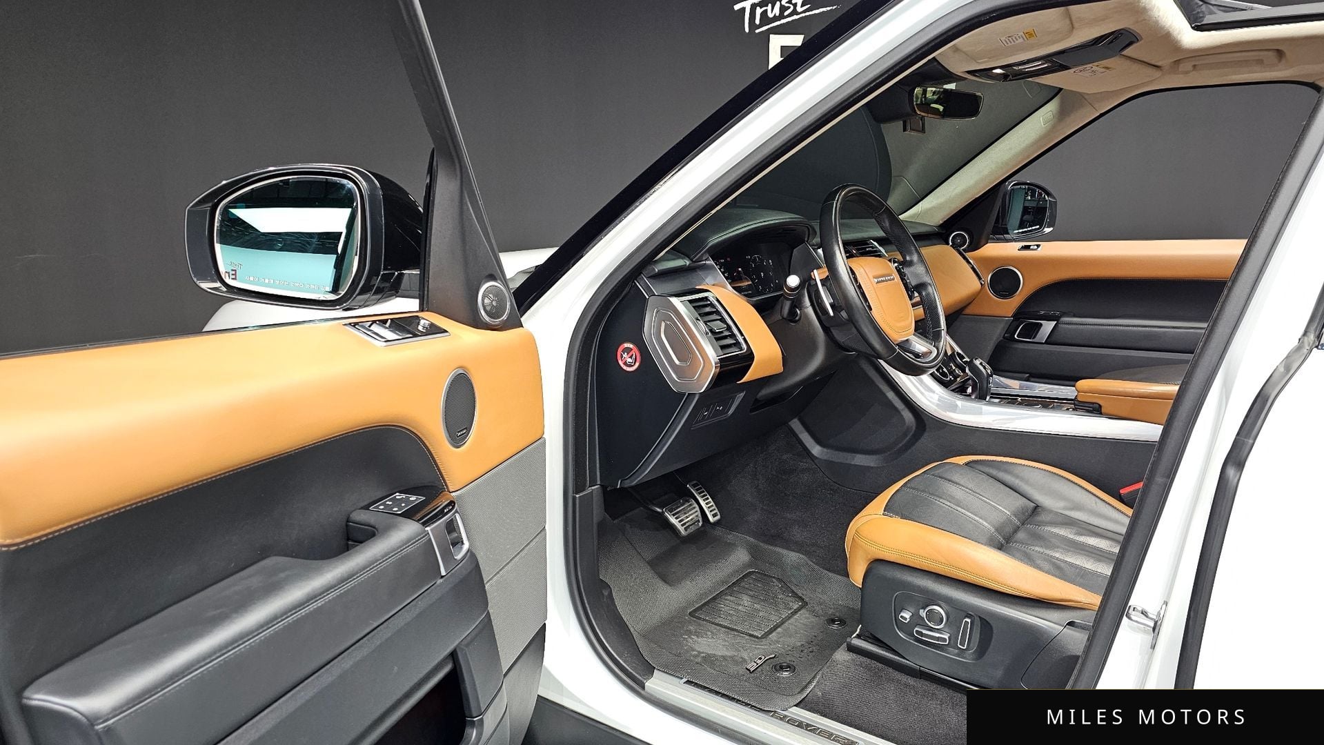 Land Rover Range Rover Sport 2018 — миниатюра 11