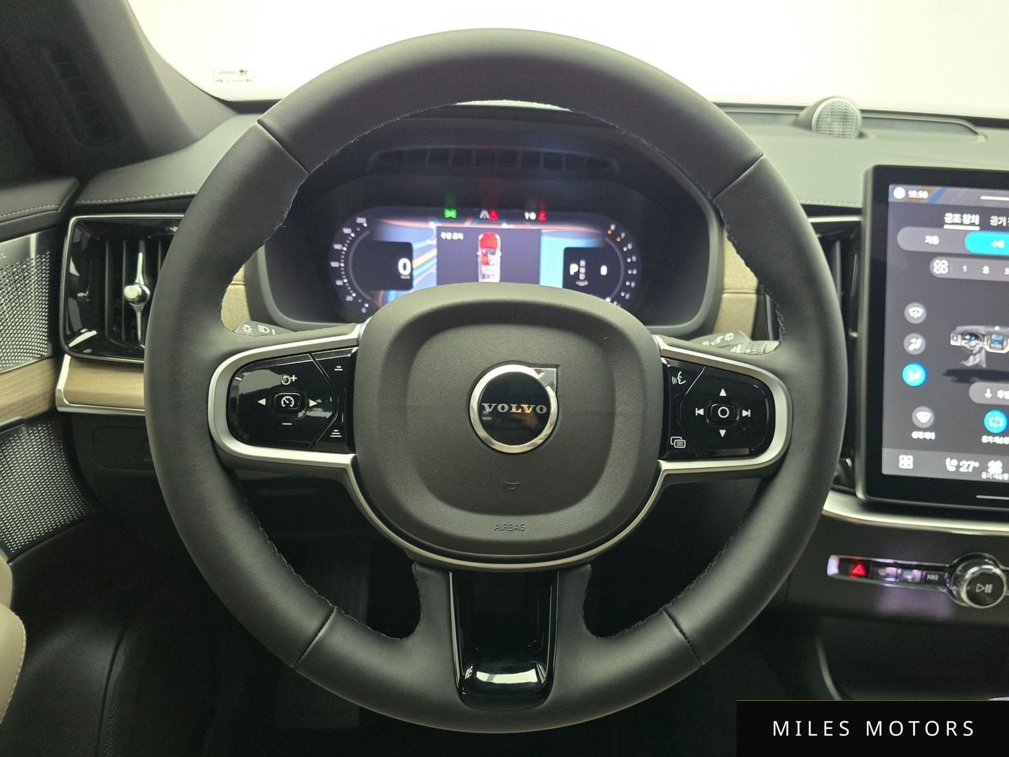 Volvo XC90 2026 — миниатюра 12