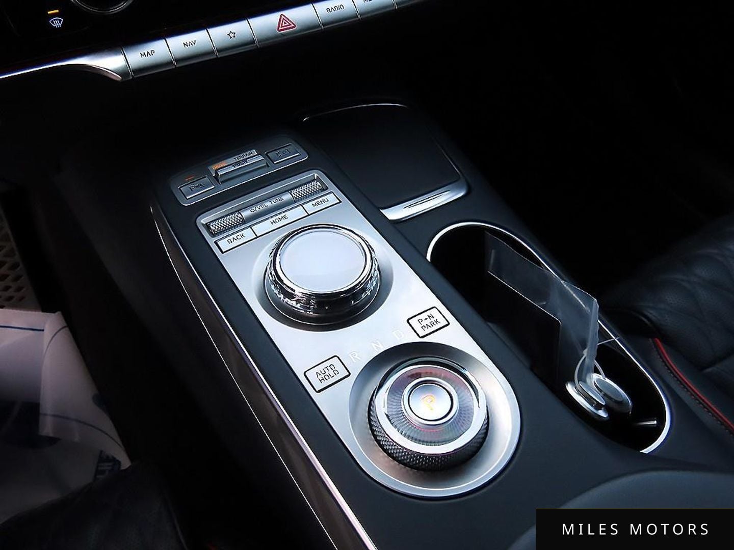 Genesis GV70 2021 — миниатюра 11