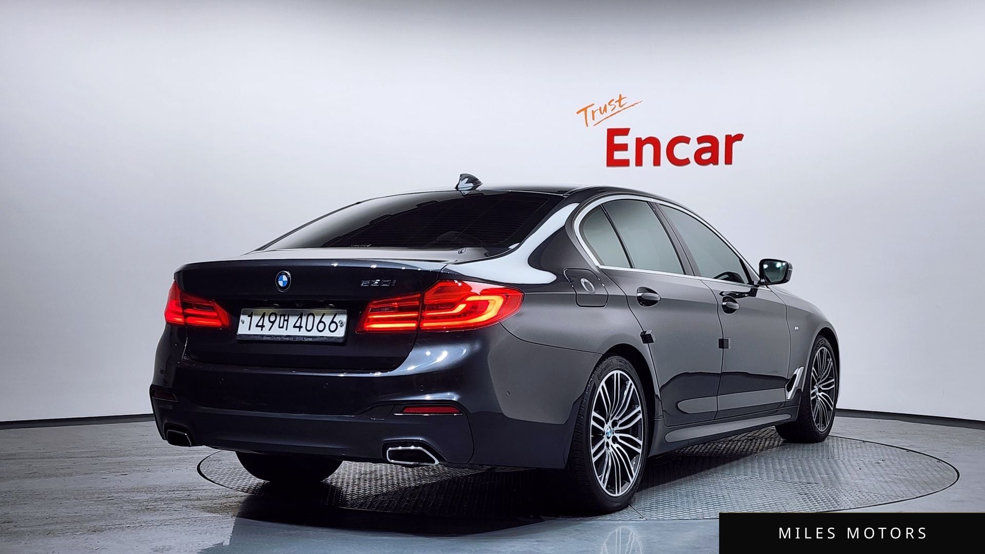 BMW 5시리즈 (G30) 2020 — миниатюра 2