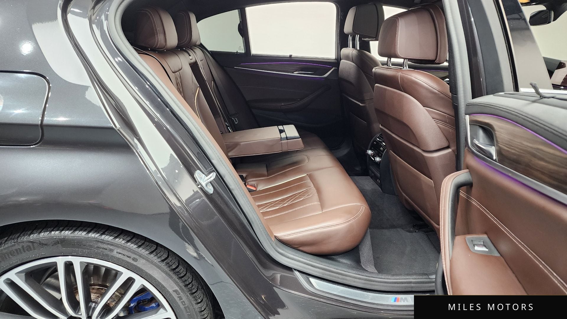 BMW 5시리즈 (G30) 2020 — миниатюра 12