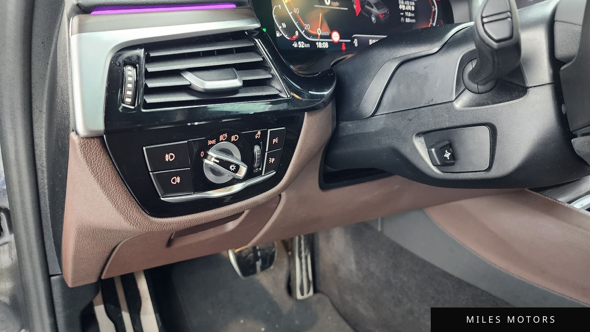 BMW 5시리즈 (G30) 2020 — миниатюра 14