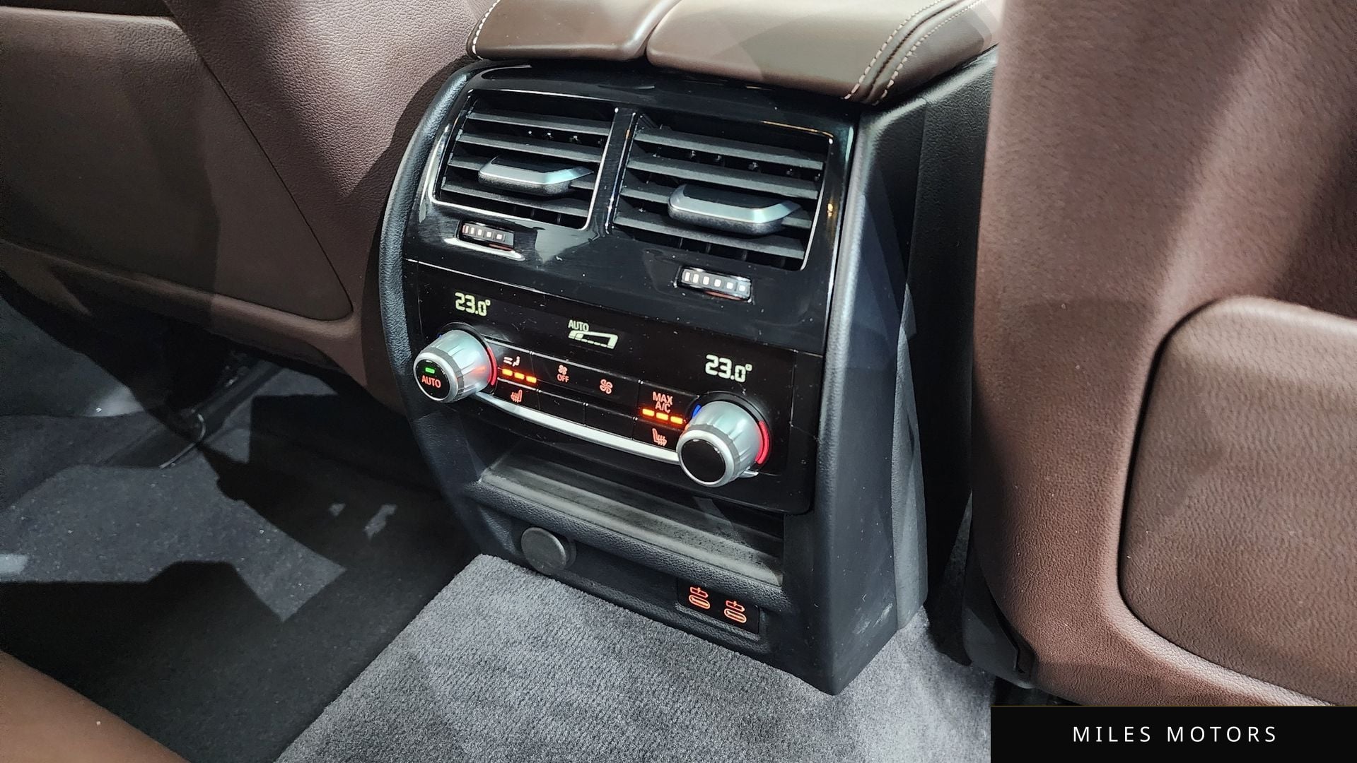 BMW 5시리즈 (G30) 2020 — миниатюра 18