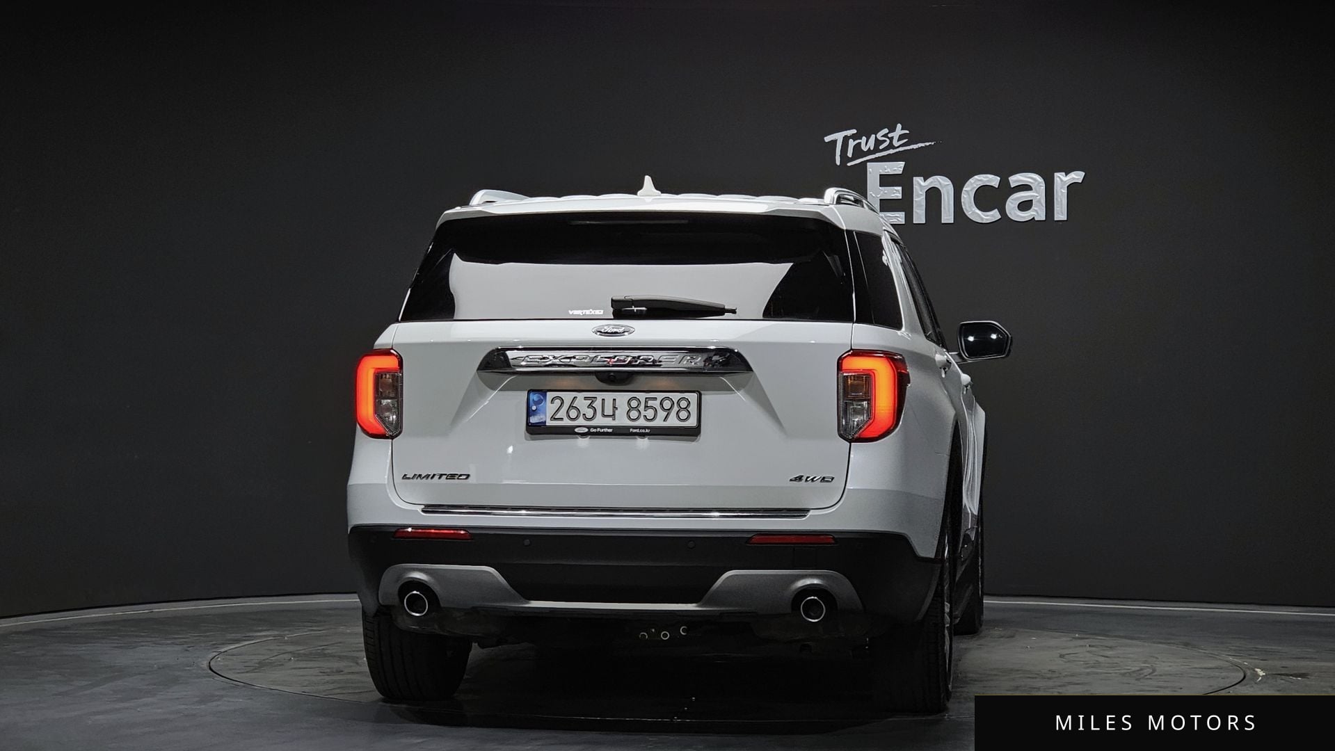 Ford Explorer 2021 — миниатюра 4