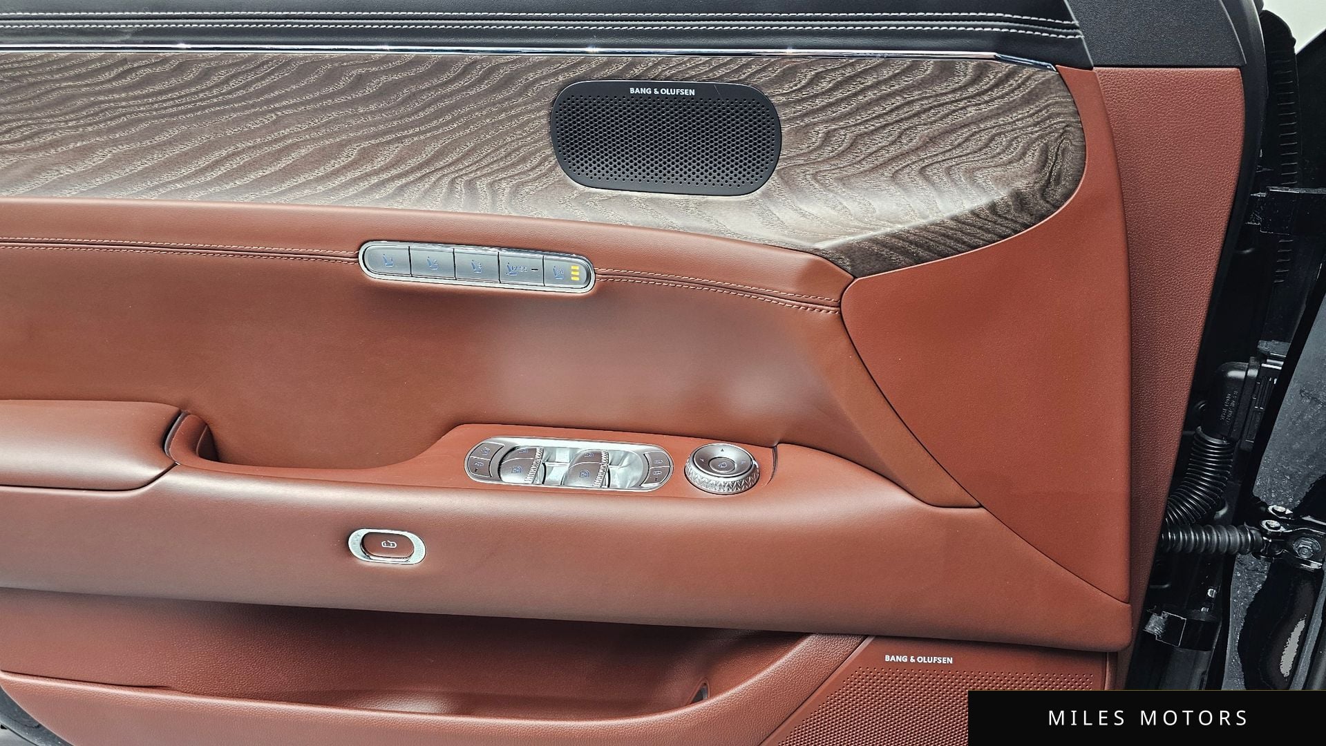 Genesis G90 (RS4) 2024 — миниатюра 14