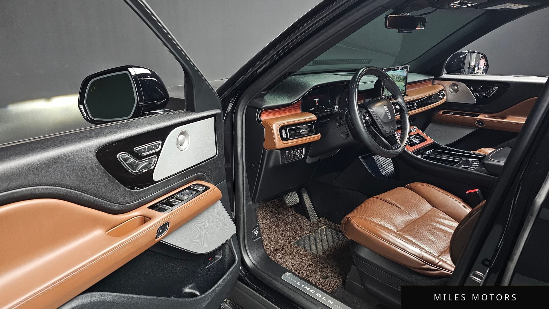 Lincoln Aviator 2021 — миниатюра 11